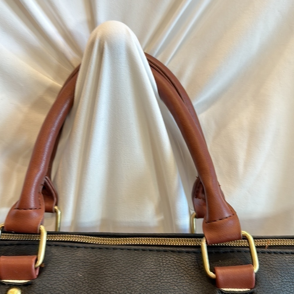 Sag, harbor, black and brown arm bag free loved missing Crossbody strap - Picture 4 of 9